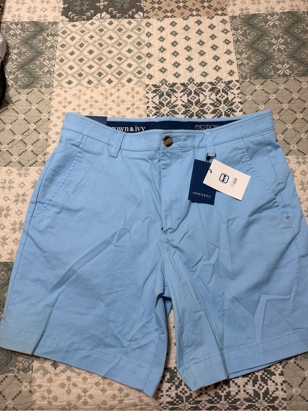 crown & ivy Light Blue Men’s Flat Front Chino Shorts
